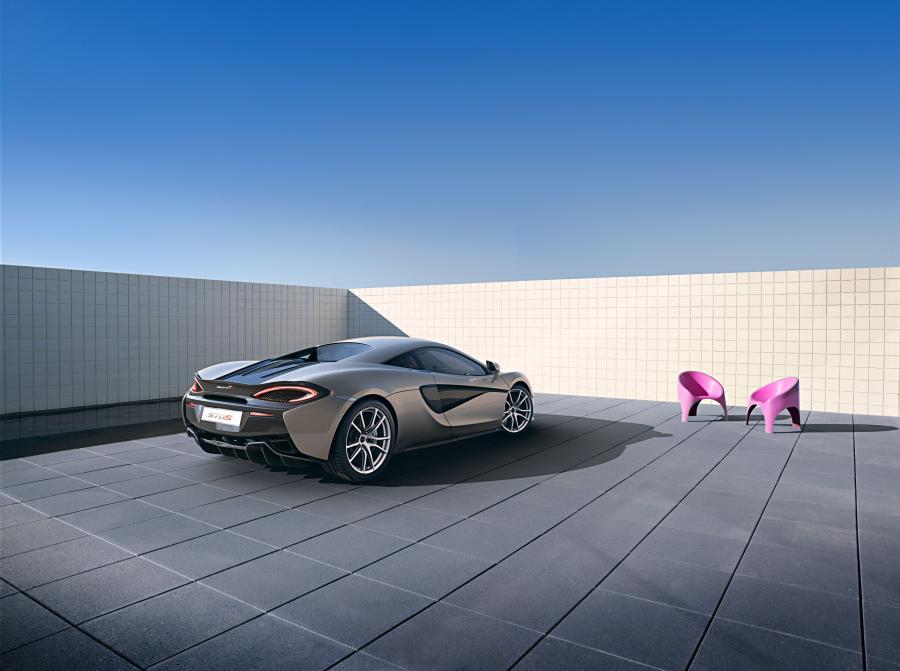  McLaren 570S Coupe 2015 года  (фото 27 из 38)